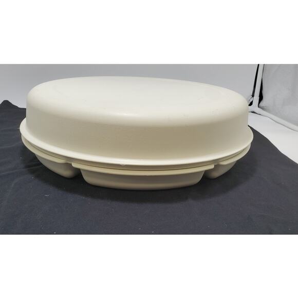Vintage Tupperware Divided Relish Veggie Chip & Dip Serving Tray with Lid - Picture 5 of 5